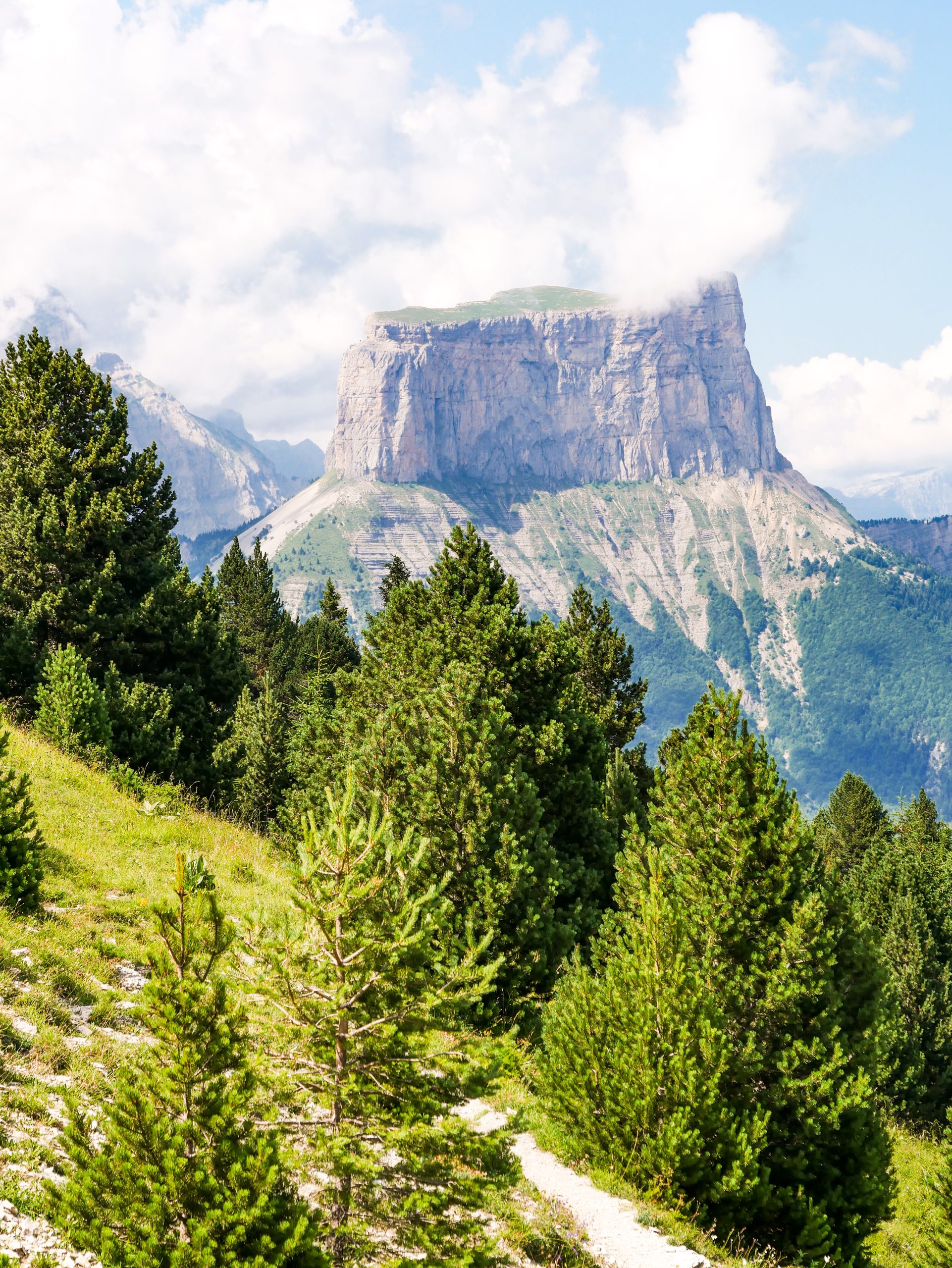 Mont Aiguille depuis le Vallon de Combeau - Drôme - France